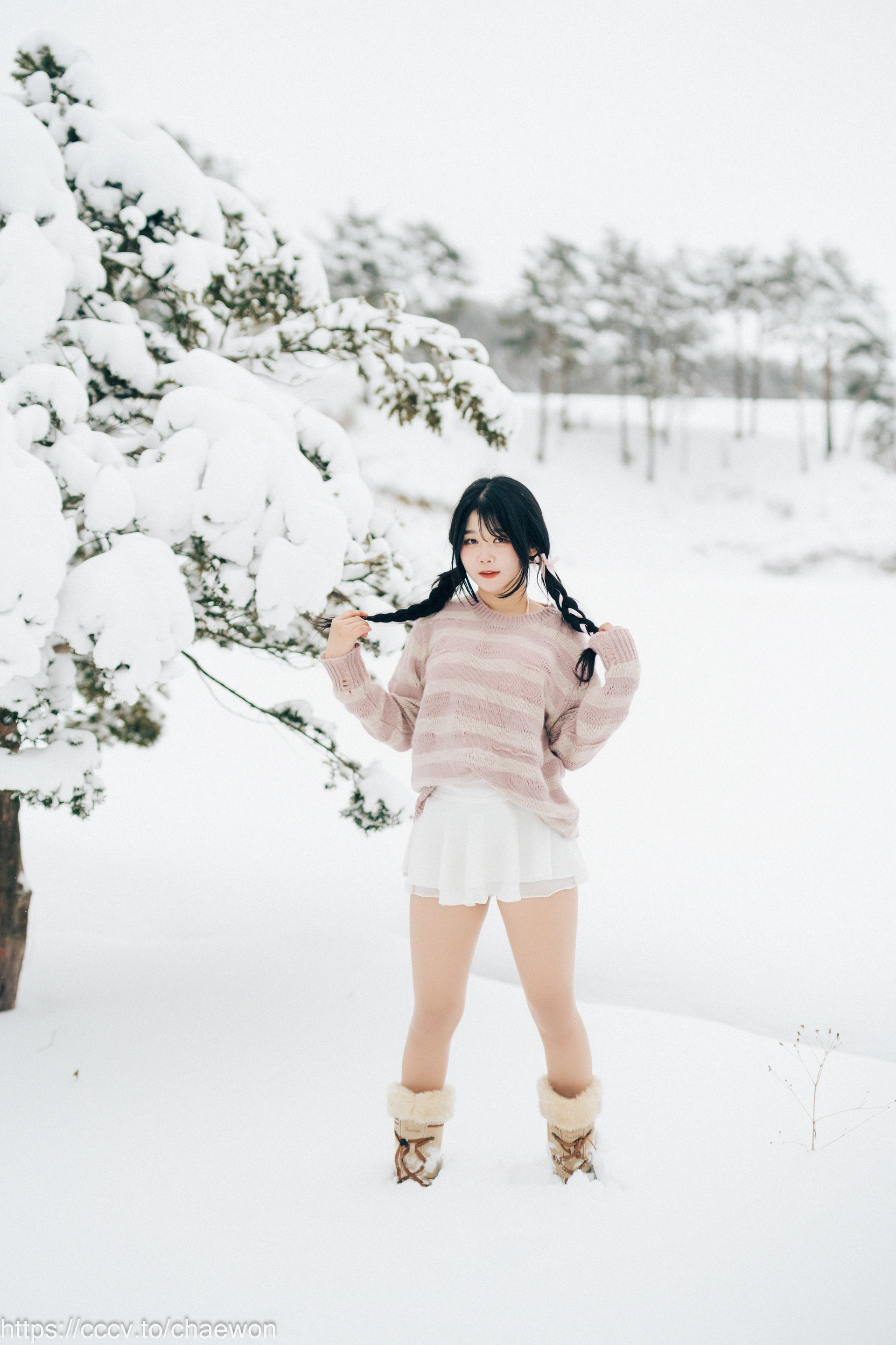 147.[Loozy] Zia (지아) - Snow girl 1